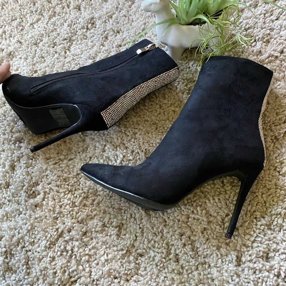 Absolutely stunning pointed toe diamond bejeweled black suade sexy eveni… - Picture 3 of 6